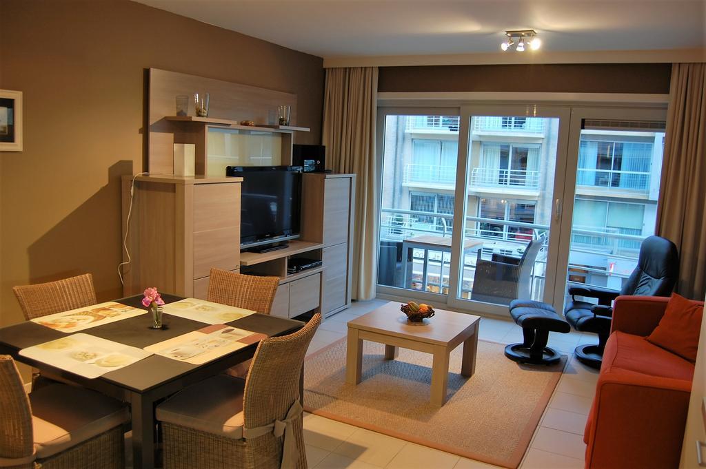 Residentie Hof Van Vlaanderen Nieuwpoort Esterno foto